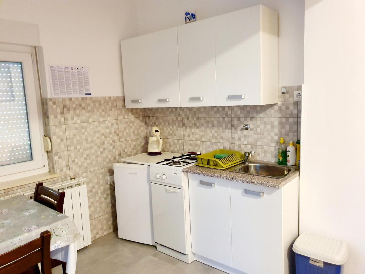 Apartament Apartamani Katarina Vl.Ilija Jusup Starigrad Paklenica Zewnętrze zdjęcie