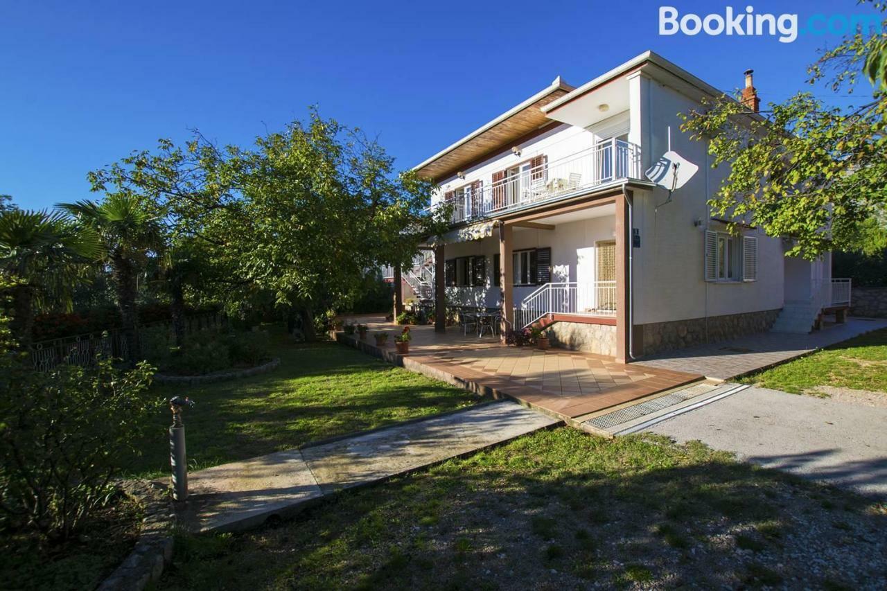Apartament Apartamani Katarina Vl.Ilija Jusup Starigrad Paklenica Zewnętrze zdjęcie