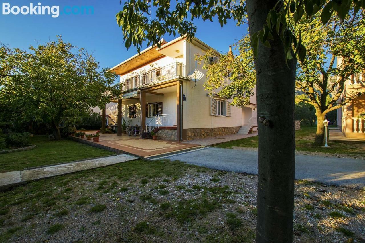 Apartament Apartamani Katarina Vl.Ilija Jusup Starigrad Paklenica Zewnętrze zdjęcie