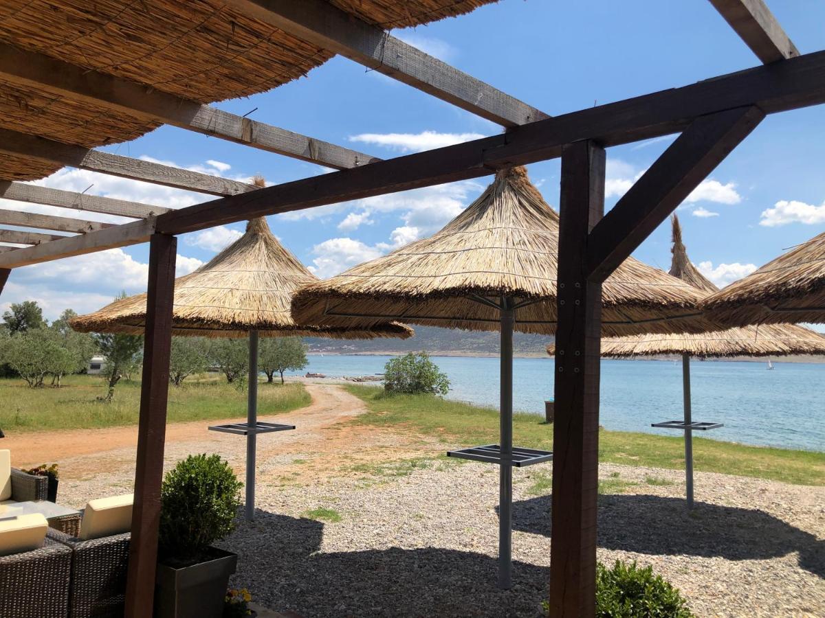 Apartament Apartamani Katarina Vl.Ilija Jusup Starigrad Paklenica Zewnętrze zdjęcie